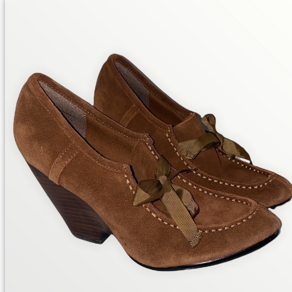 ⭐️URBAN OUTFITTERS KIMCHI WEDGE LOAFERS⭐️